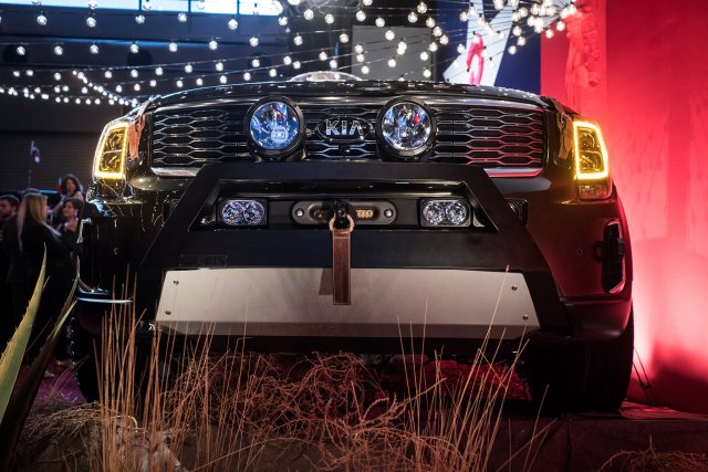 2020-Kia-Telluride-at-Brandon-Maxwell-NYFW-22.jpg