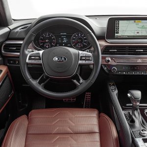 2020-Kia-Telluride-SX-V6-AWD-dashboard.jpg