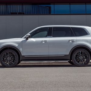 2020-Kia-Telluride-SX-V6-AWD-side.jpg